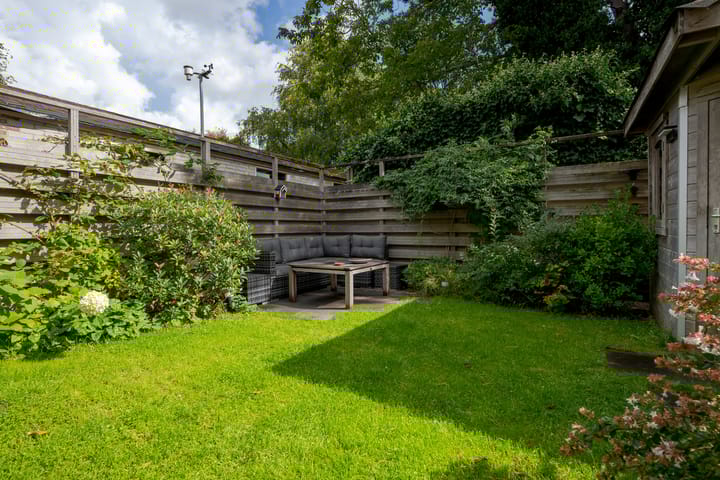 Photo 47 of Narcisstraat 7