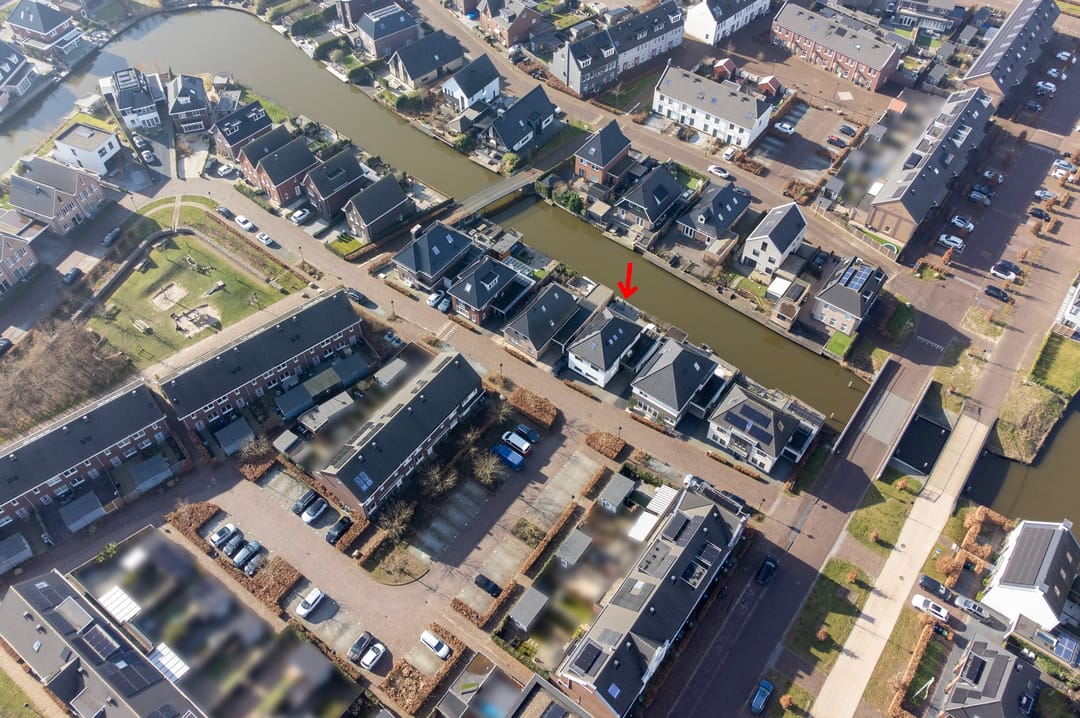 Foto 43 van Niels Bohrstraat 6