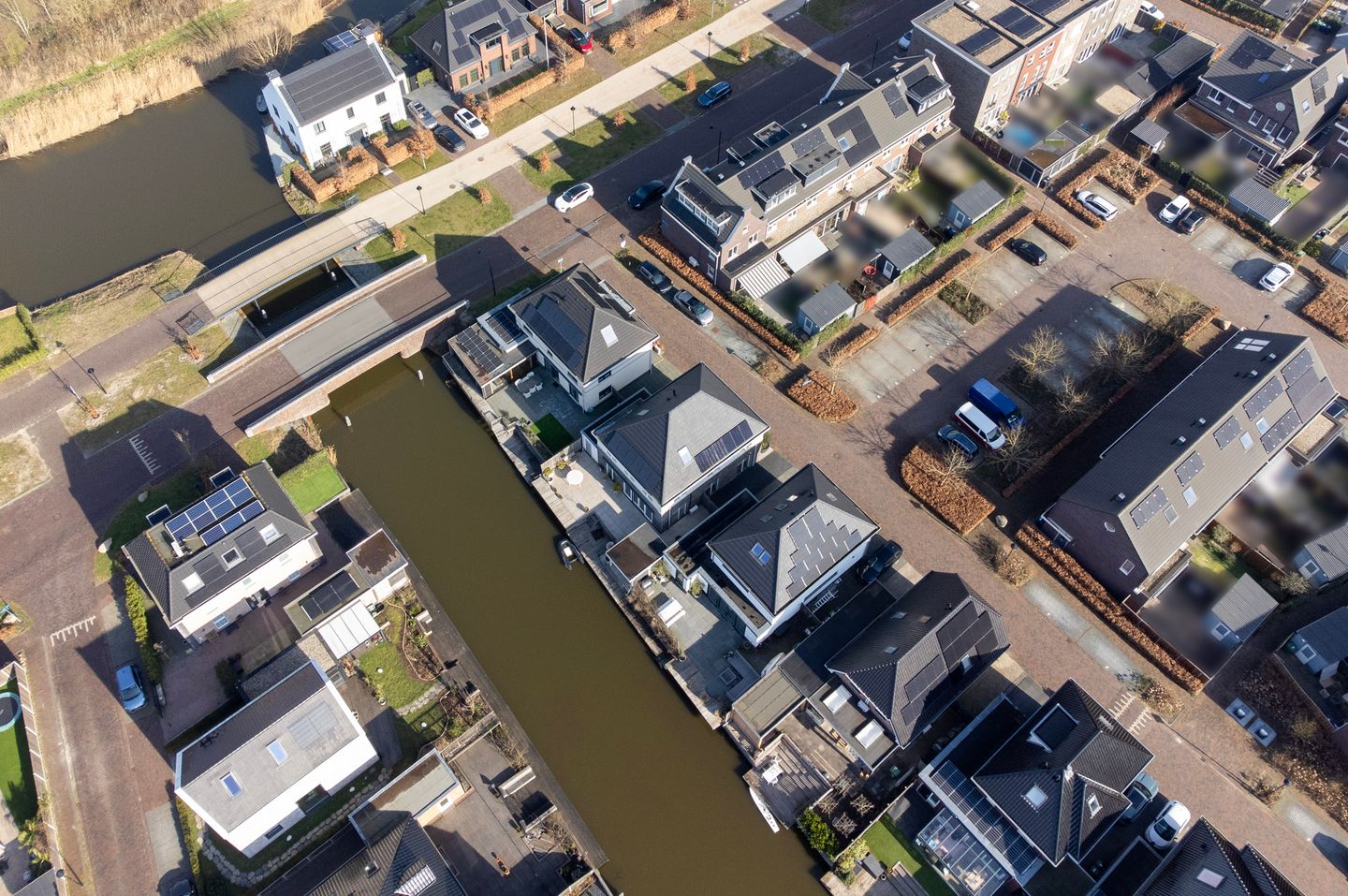 Foto 44 van Niels Bohrstraat 6