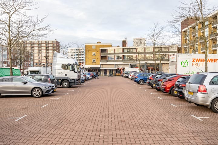 Foto 42 van Madame Curiestraat 20