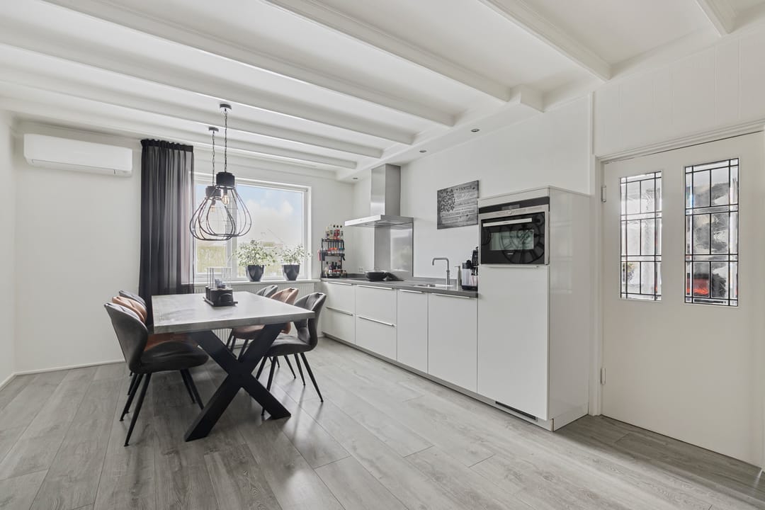 Photo 8 of Sint Martinusstraat 45