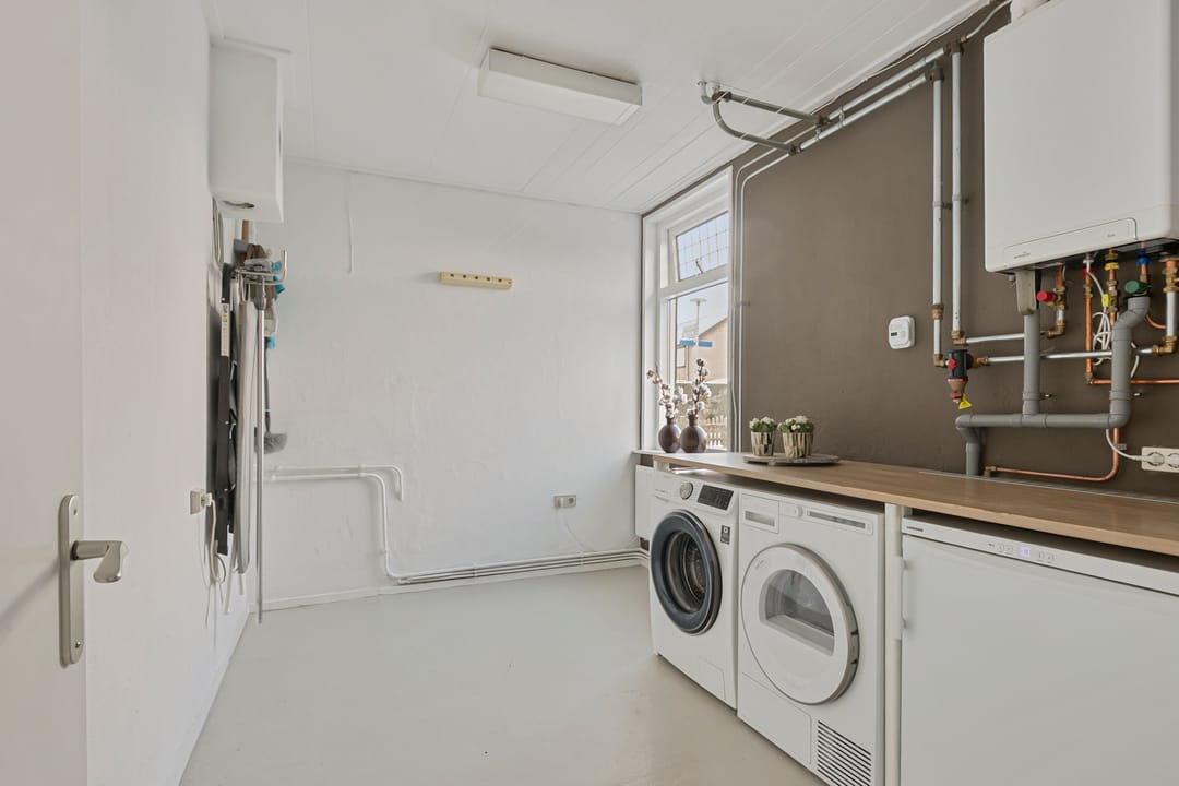 Photo 11 of Sint Martinusstraat 45