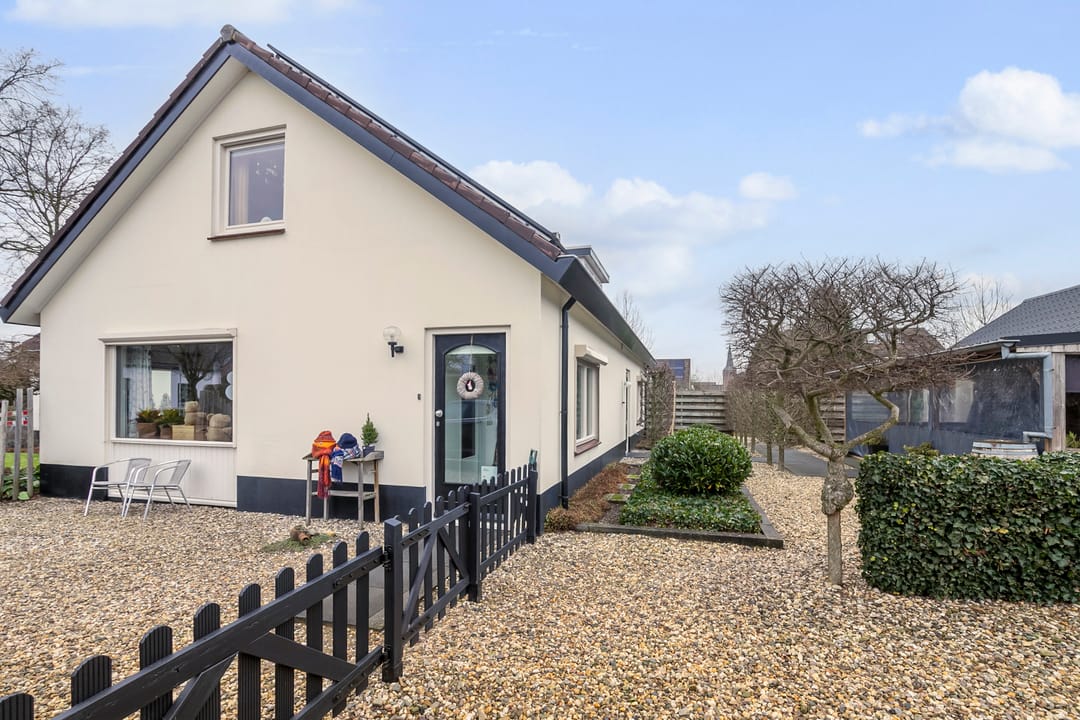 Photo 22 of Sint Martinusstraat 45