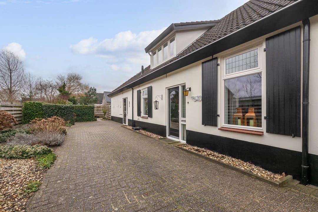 Photo 43 of Sint Martinusstraat 45