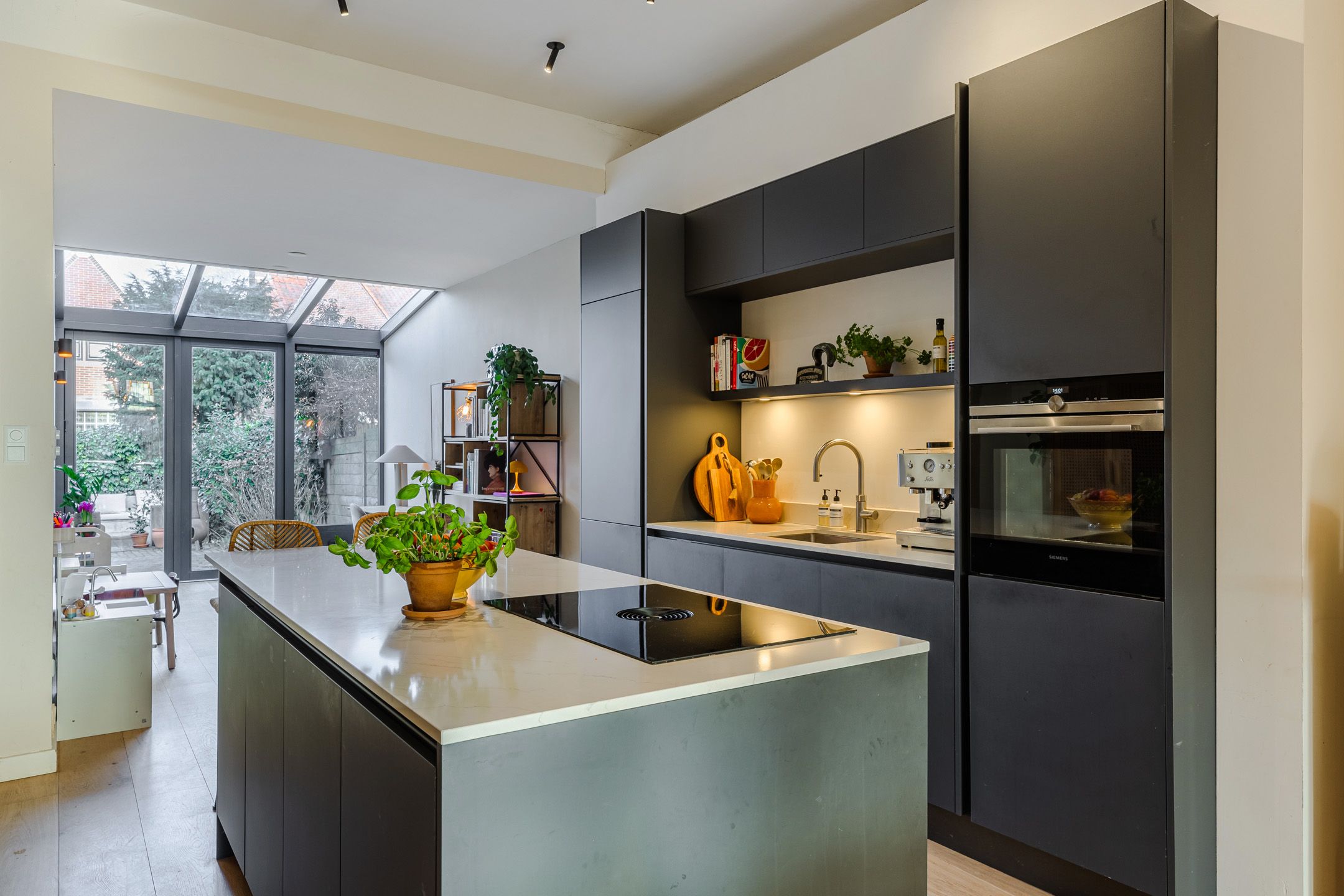 Photo 3 of Kleverlaan 39