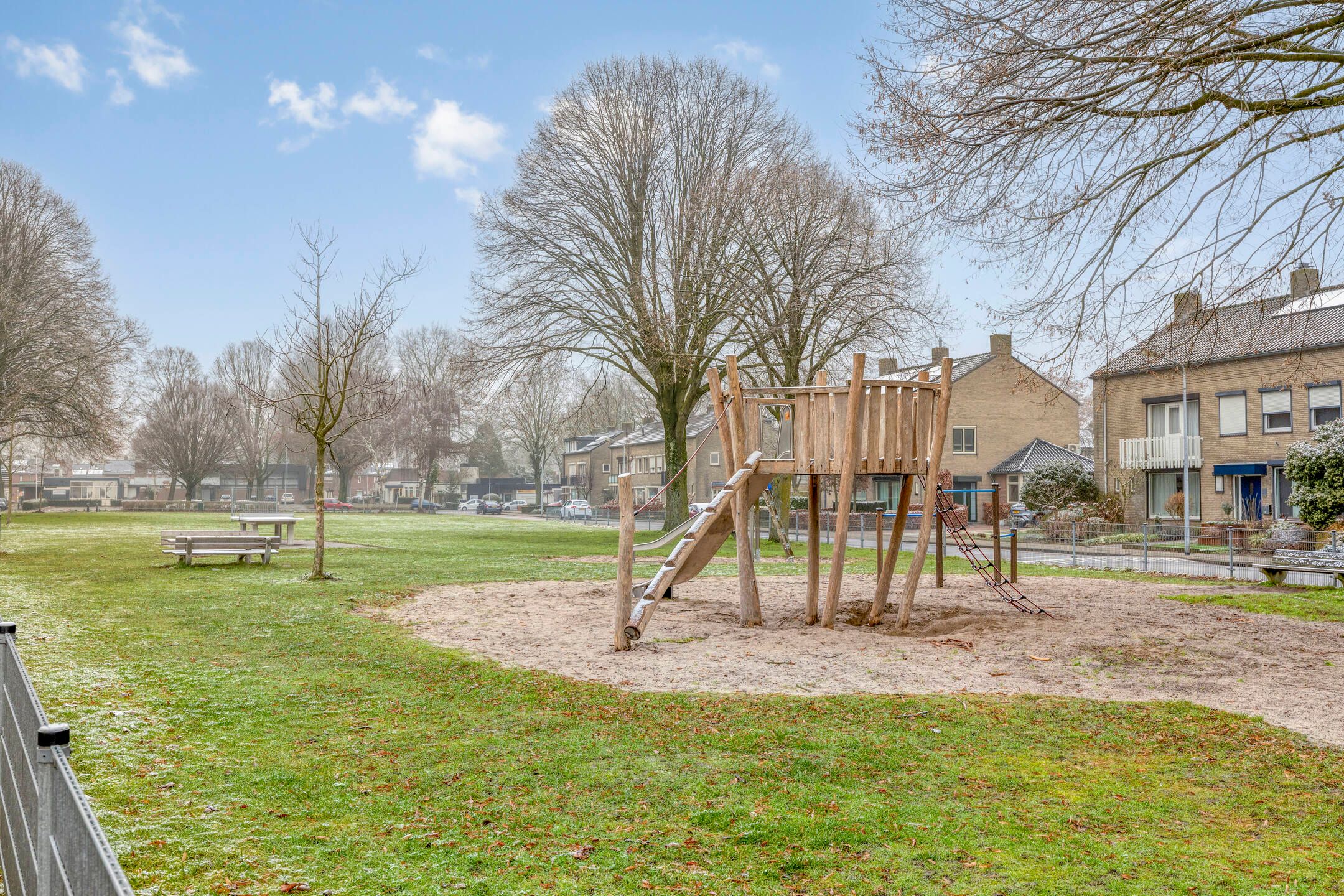 Foto 33 van Frederik Hendrikstraat 39