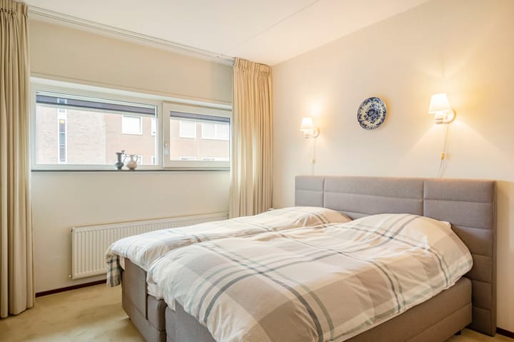 Photo 4 of Raadhuisstraat 19