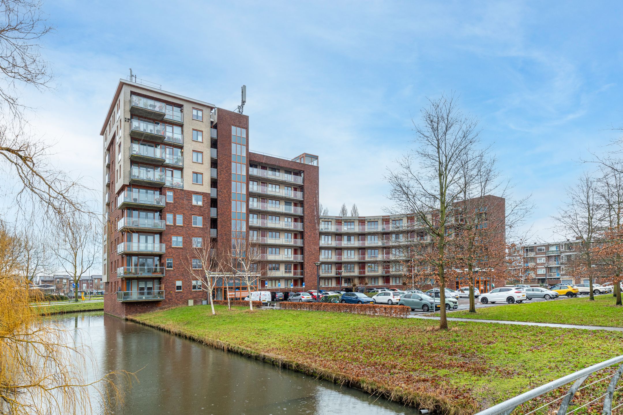 Photo 45 of Lessestraat 316