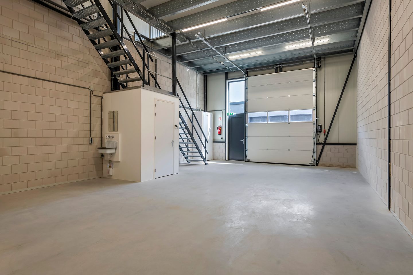 Bekijk foto 3 van Panelenweg 15