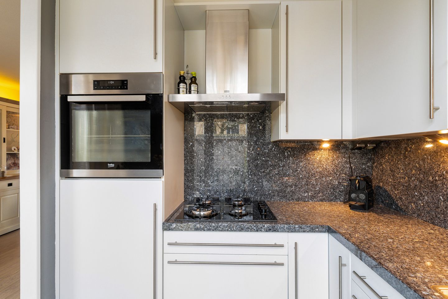 Foto 14 van Vondellaan 25