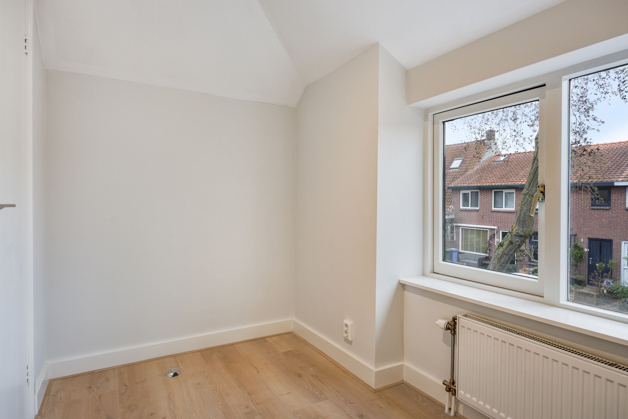 Photo 15 of Toussaintstraat 7-A