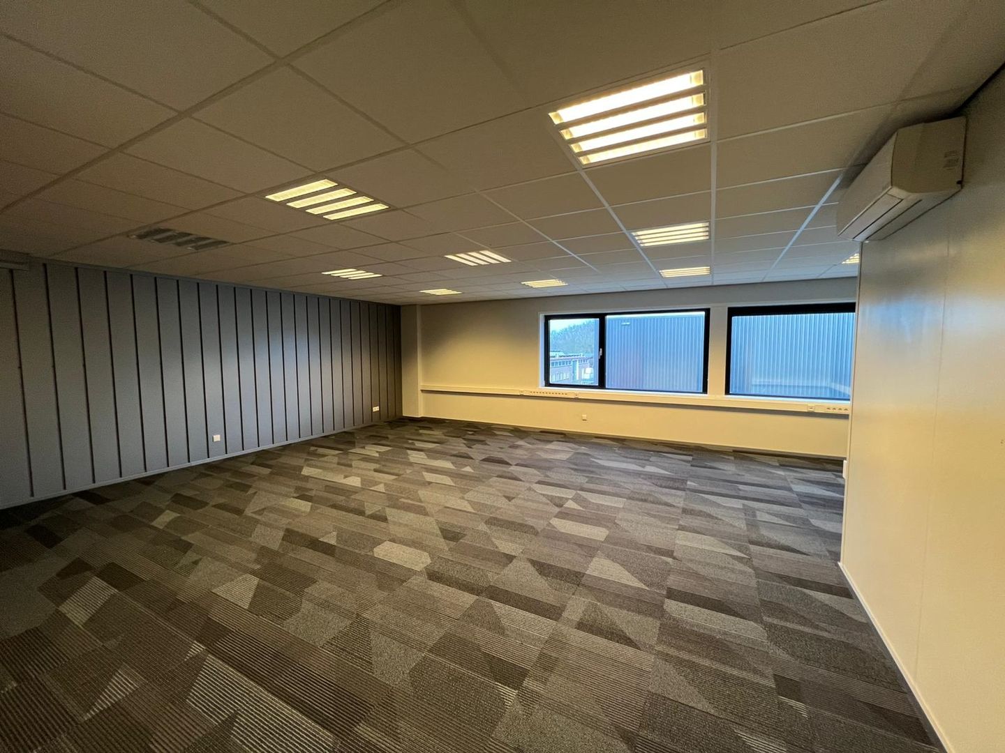 Bekijk foto 3 van Autoweg 24