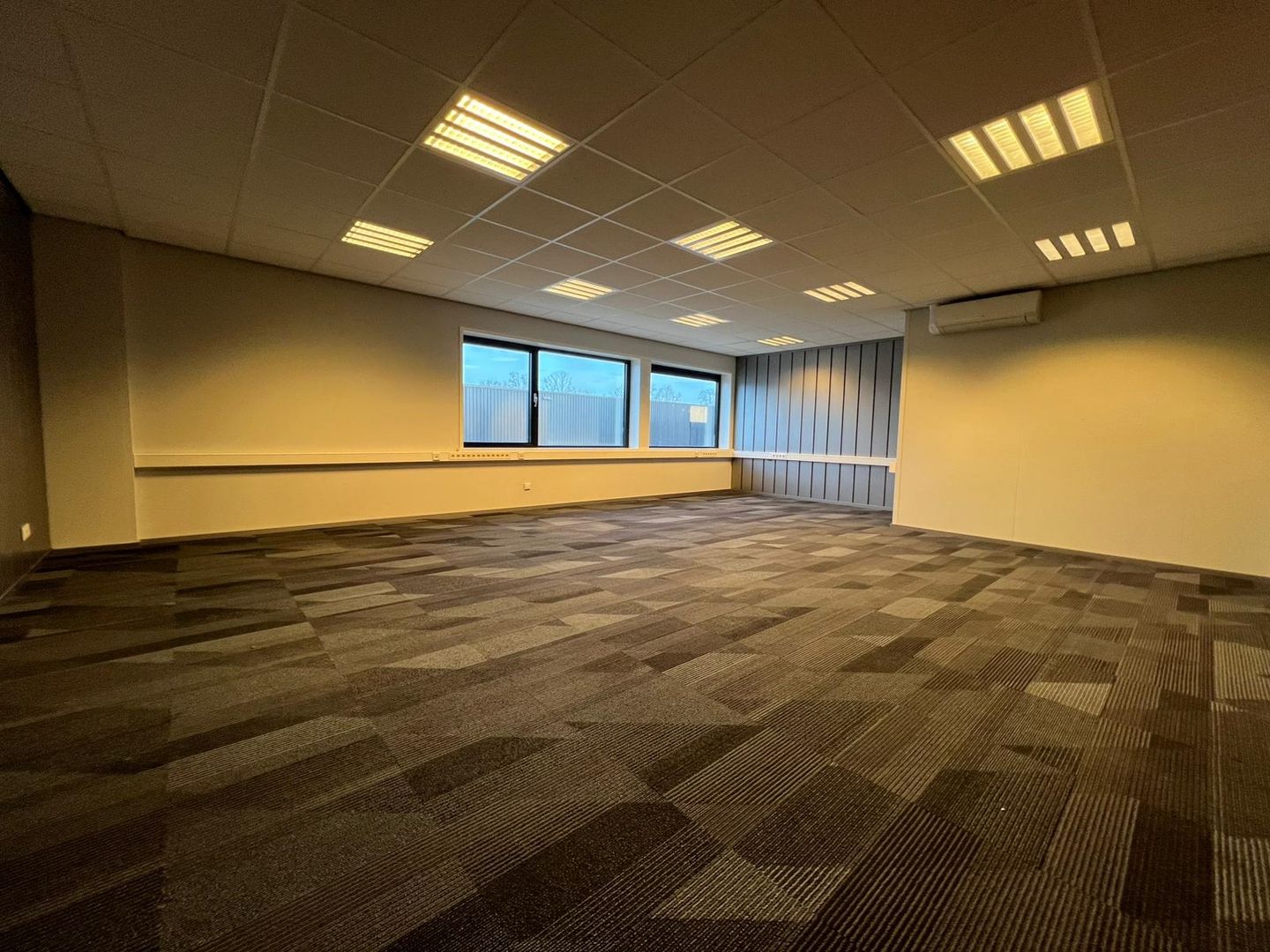 Bekijk foto 4 van Autoweg 24