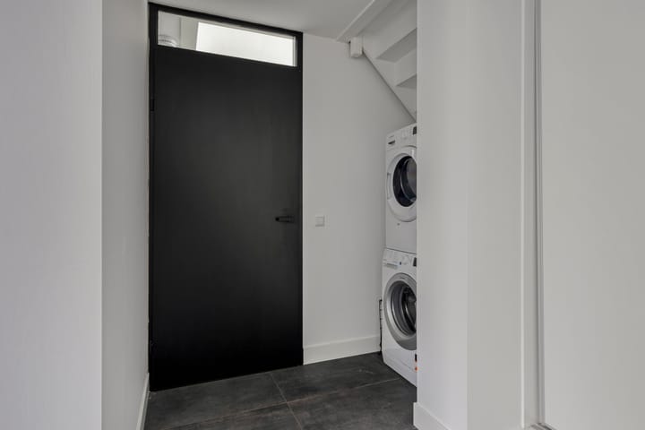 Photo 49 of Bisonstraat 130