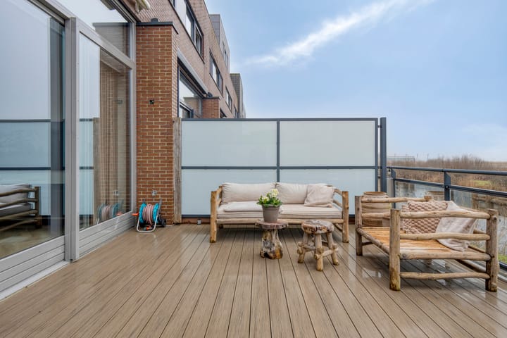 Photo 42 of Bisonstraat 130