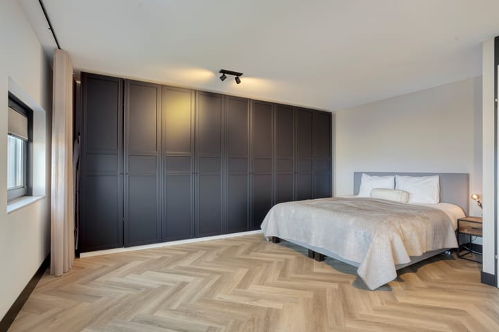 Photo 33 of Bisonstraat 130