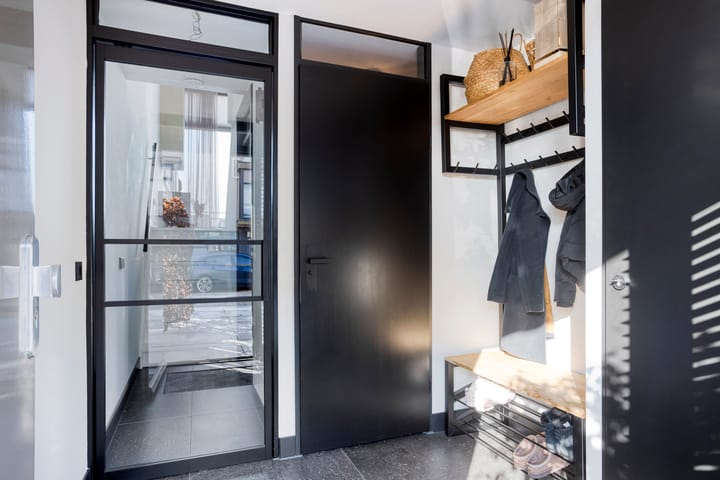 Photo 12 of Bisonstraat 130