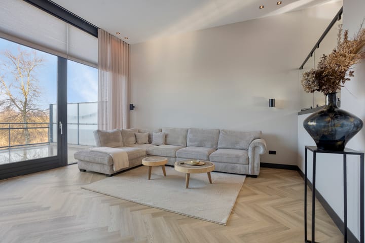 Photo 14 of Bisonstraat 130