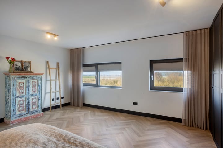 Photo 35 of Bisonstraat 130