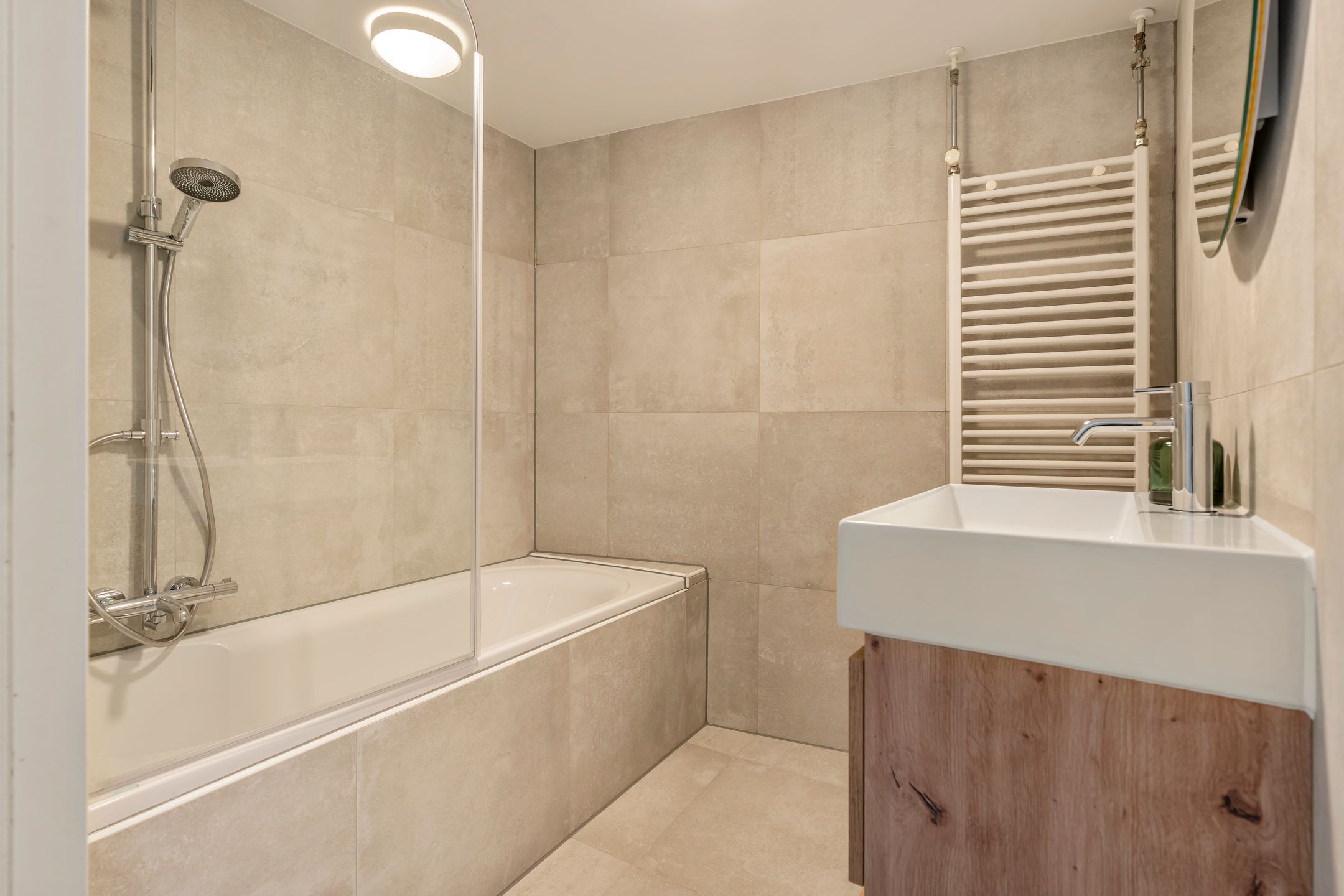 Photo 18 of Fannius Scholtenstraat 9-B