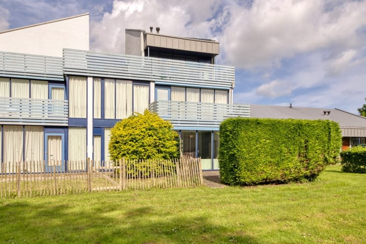 Photo 42 of De Lopinge 74