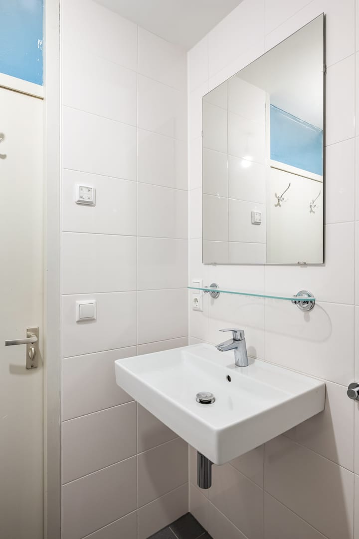 Photo 29 of Waterman 174