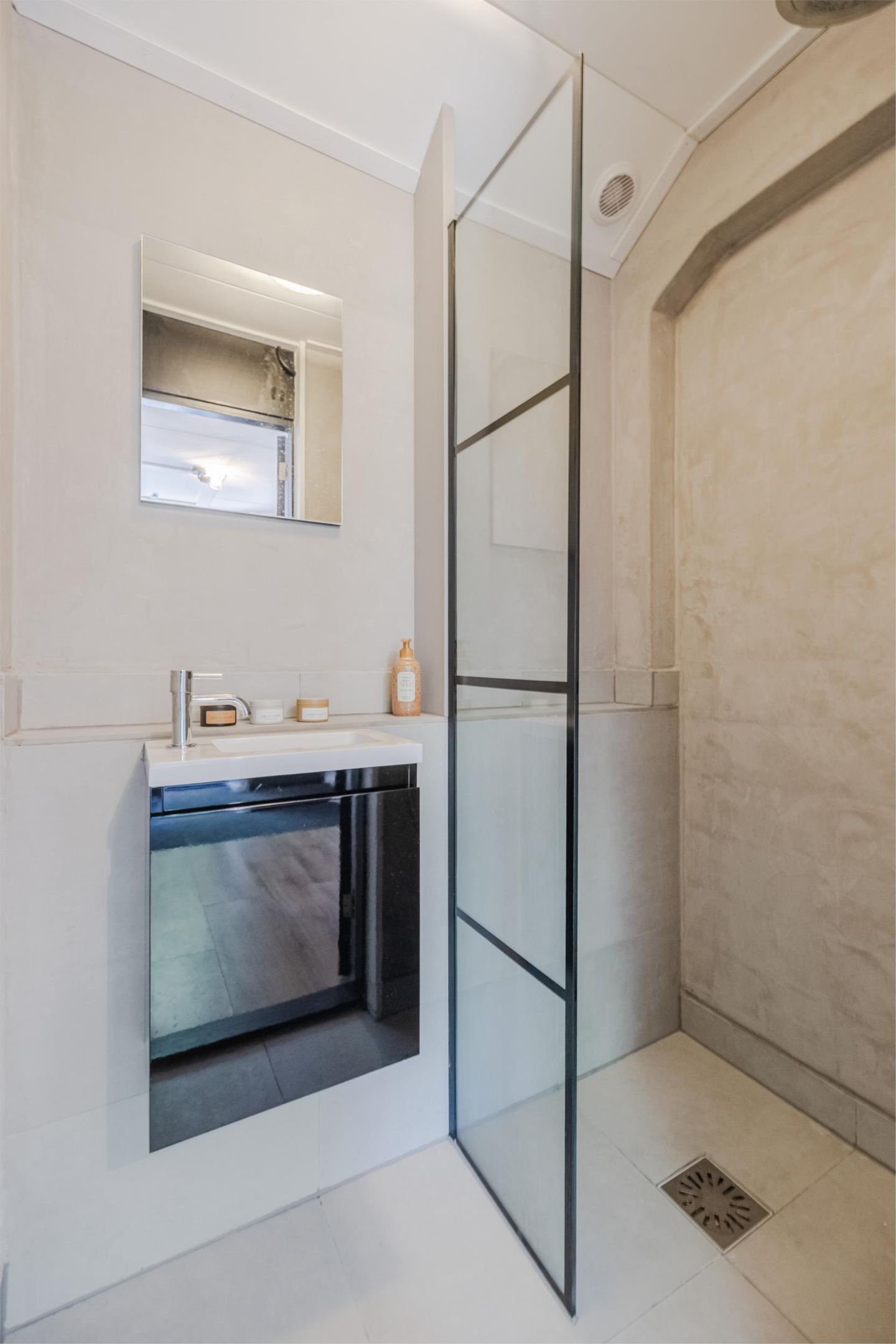 Foto 25 van Gasselterstraat 7-33