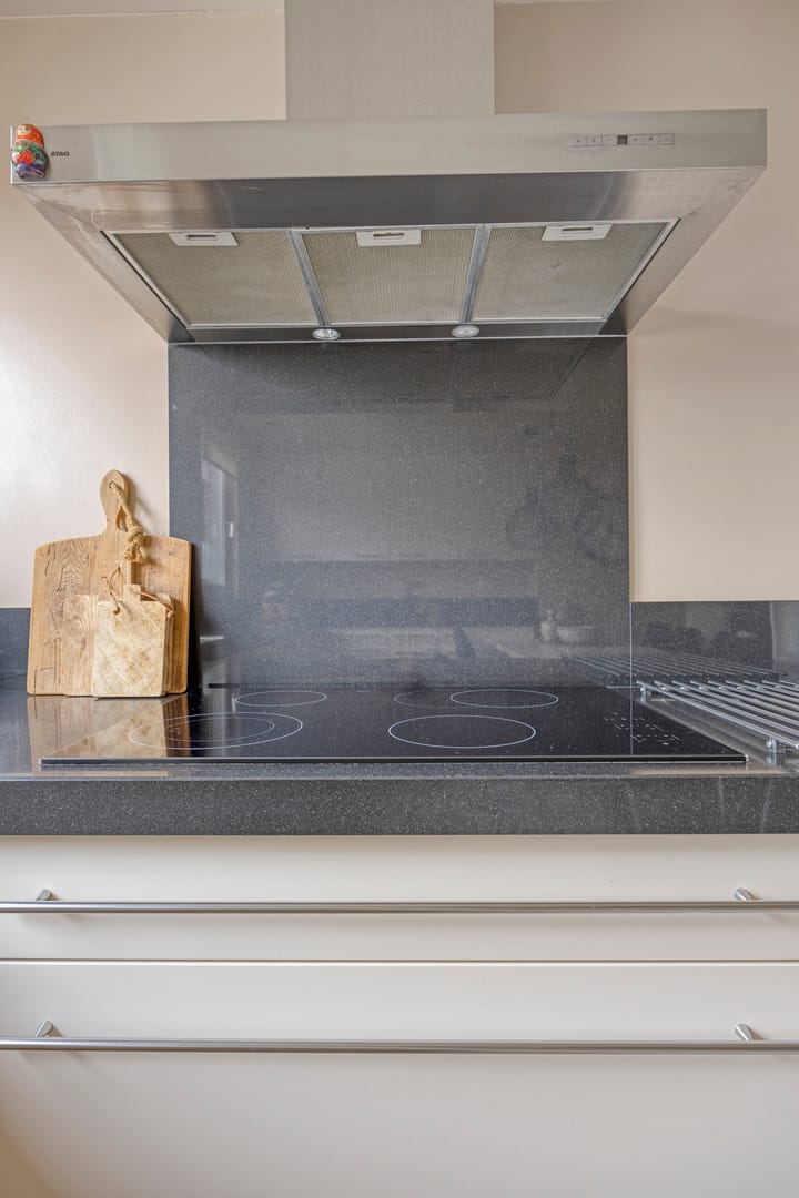 Photo 25 of Eekwal 8