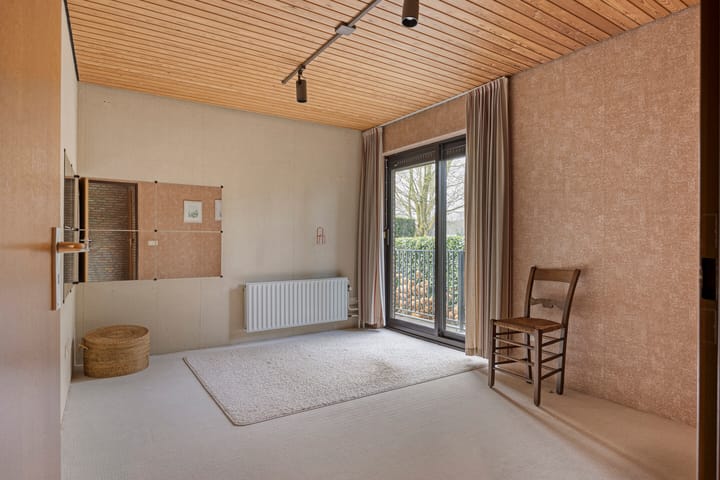 Photo 41 of Eekwal 8