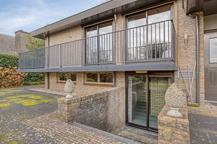 Photo 59 of Eekwal 8