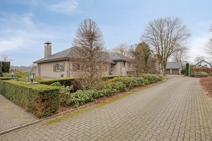 Photo 74 of Eekwal 8