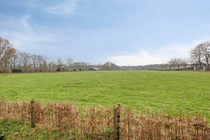 Photo 64 of Eekwal 8