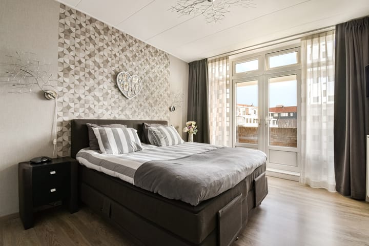 Photo 15 of Richard Holstraat 21