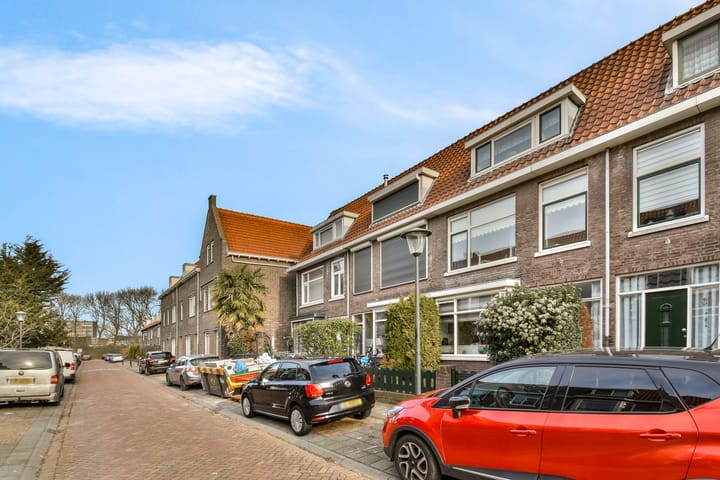 Photo 35 of Richard Holstraat 21