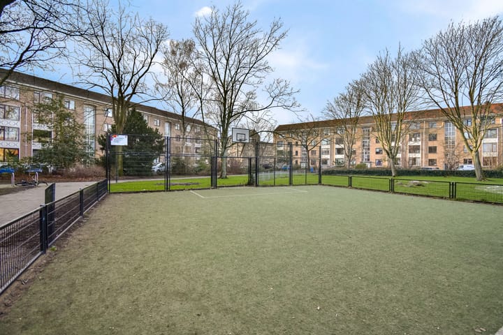 Photo 37 of Richard Holstraat 21