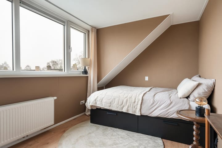 Photo 28 of De Plevier 2-A