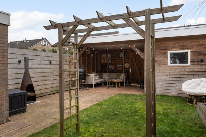 Photo 33 of De Plevier 2-A