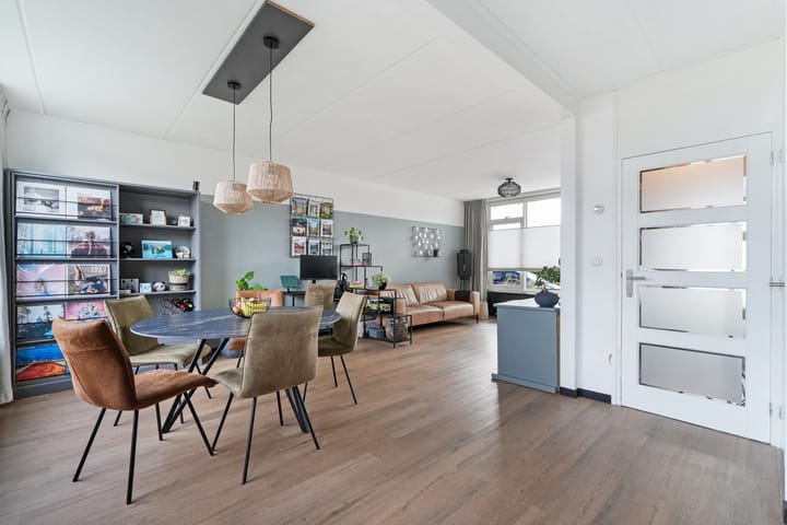 Photo 2 of Molenweg 26