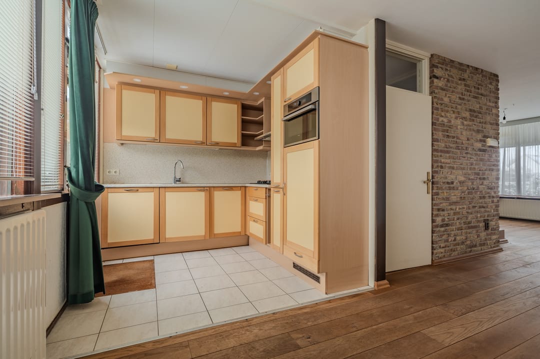 Photo 2 of van Limburg Stirumlaan 61