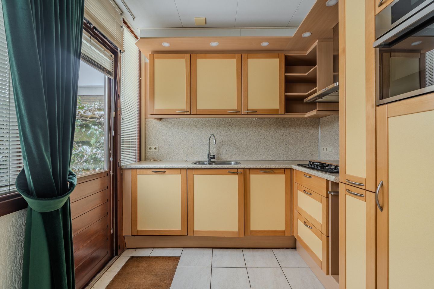 Photo 19 of van Limburg Stirumlaan 61