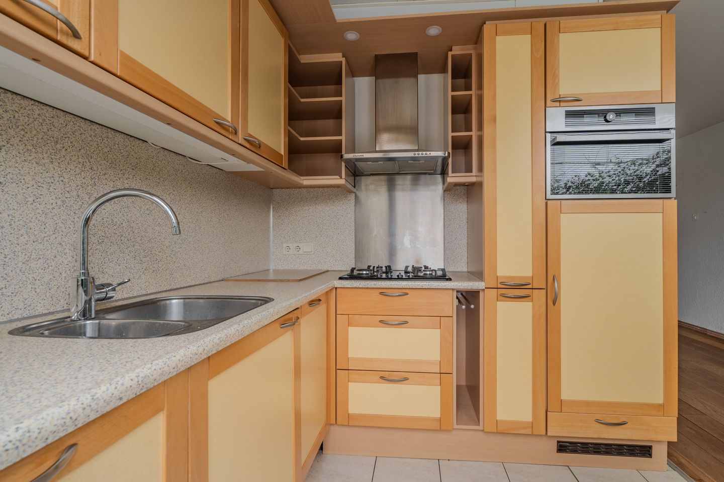 Photo 20 of van Limburg Stirumlaan 61