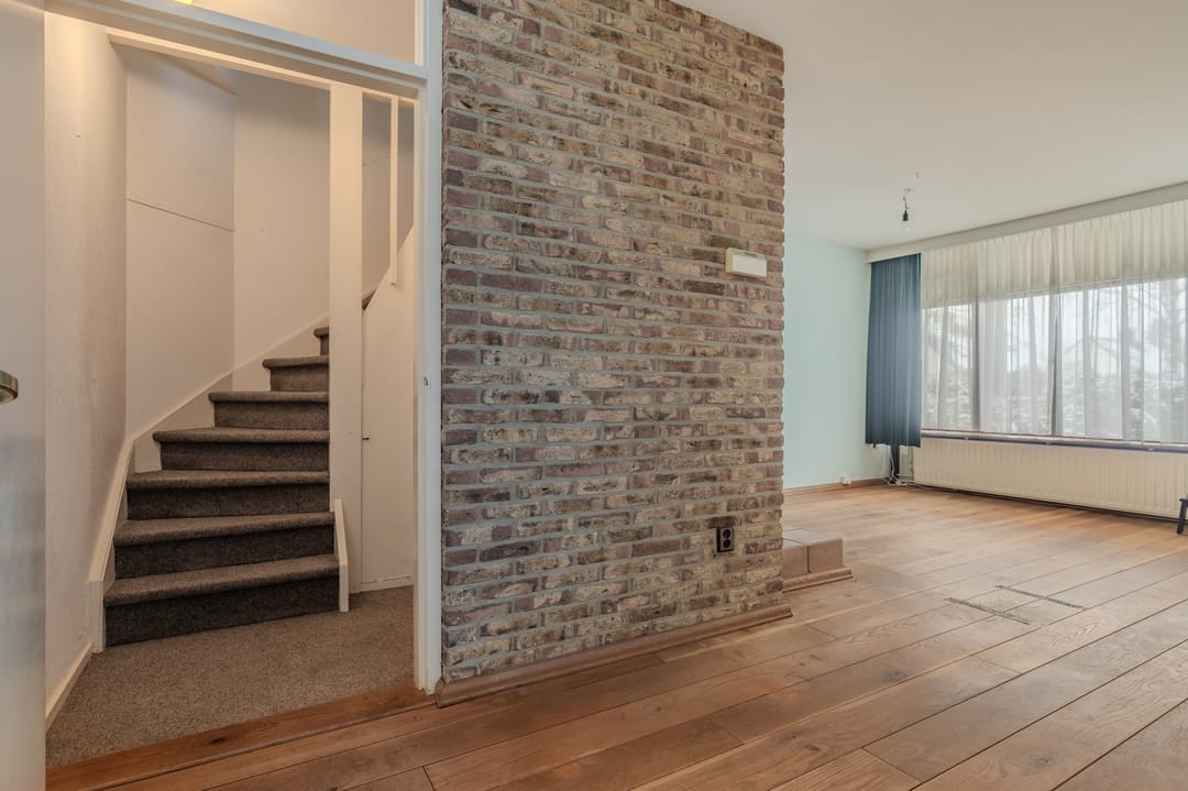 Photo 22 of van Limburg Stirumlaan 61