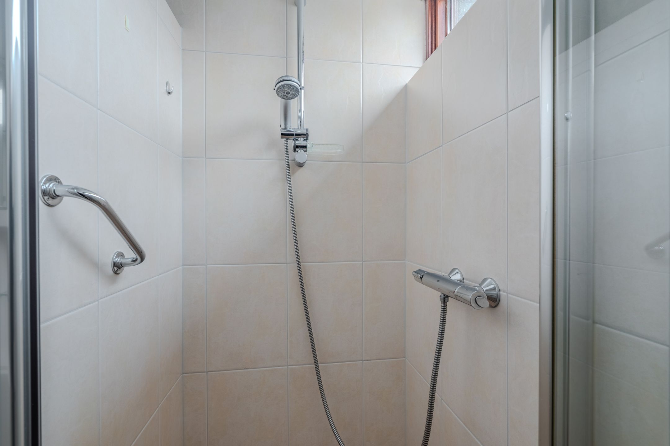 Photo 33 of van Limburg Stirumlaan 61