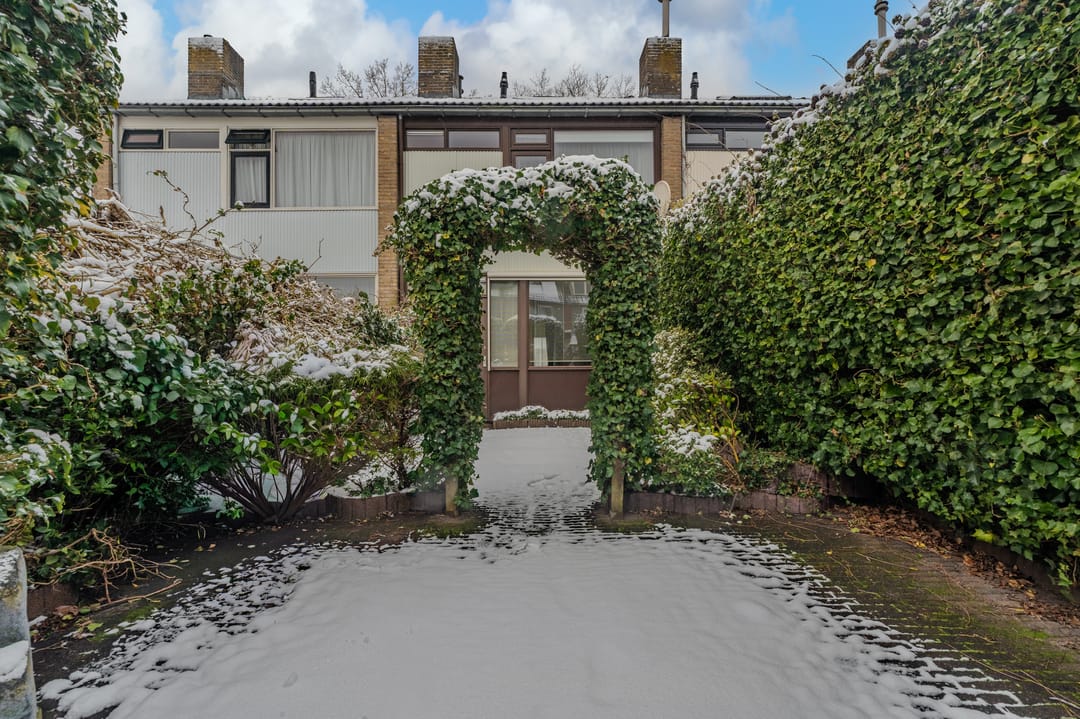 Photo 43 of van Limburg Stirumlaan 61