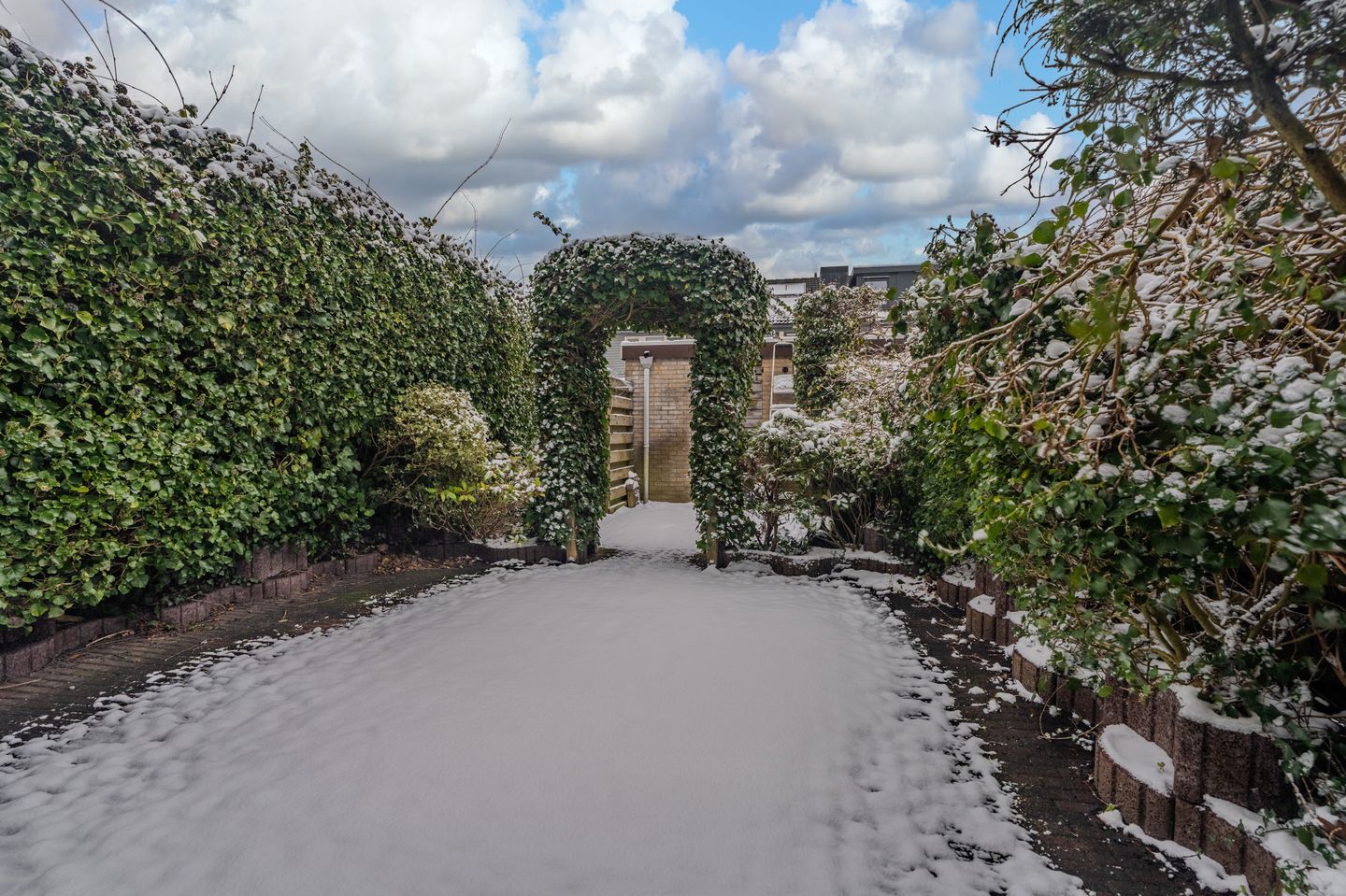 Photo 44 of van Limburg Stirumlaan 61