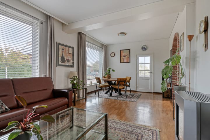 Foto 15 van Venrayseweg 1-B