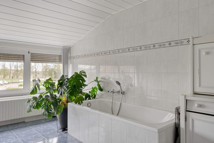 Foto 40 van Venrayseweg 1-B