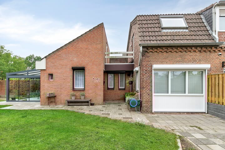 Photo 2 of Venrayseweg 1-A