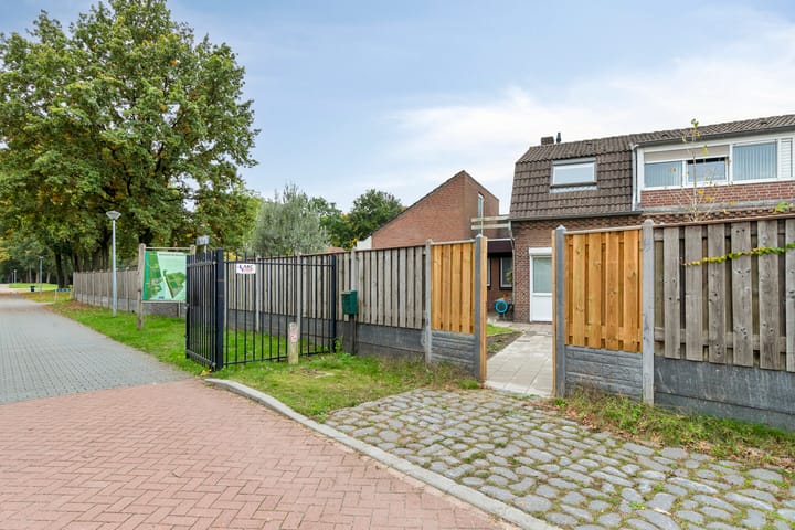 Photo 3 of Venrayseweg 1-A