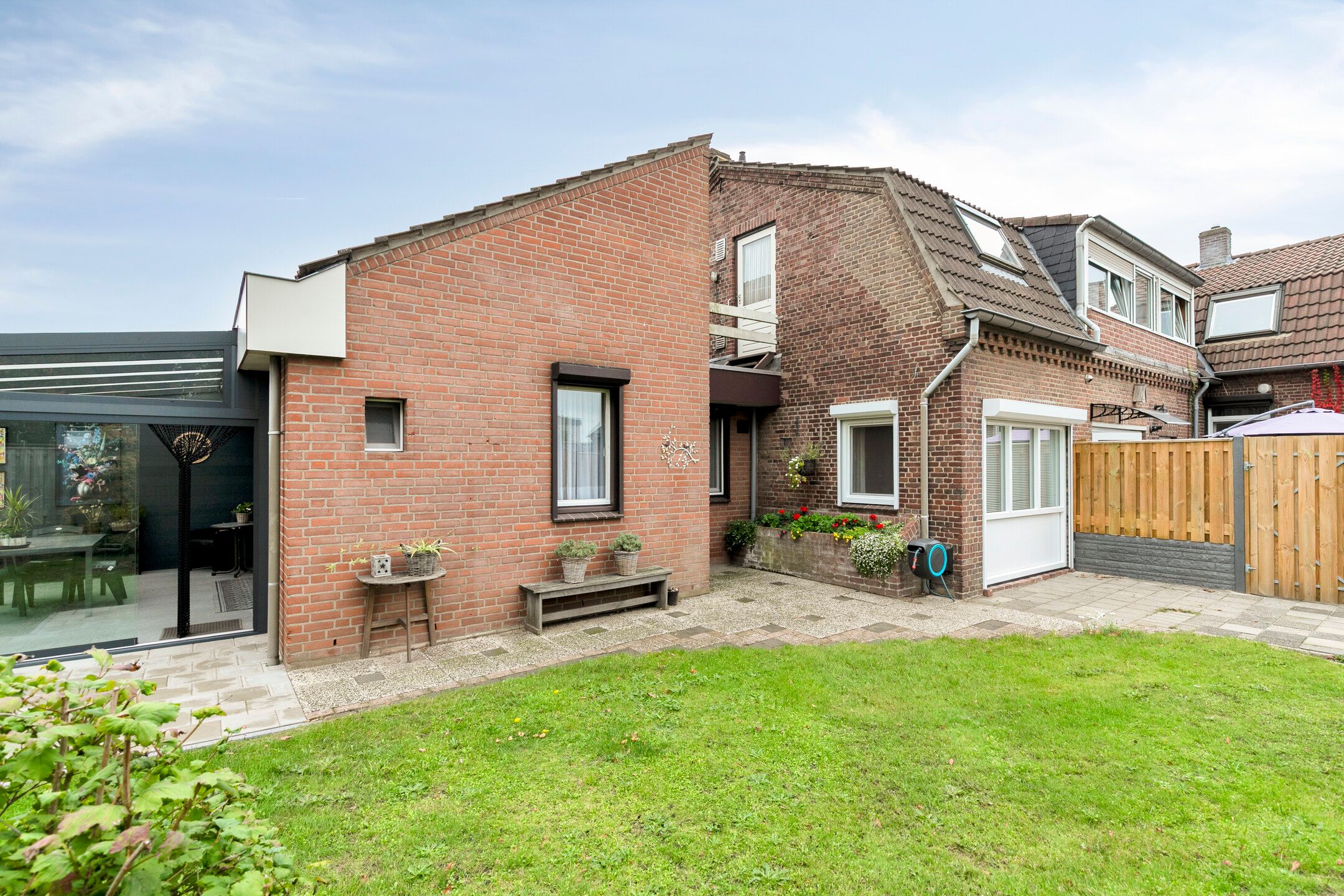 Foto 30 van Venrayseweg 1-A